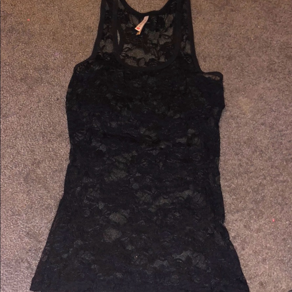 Laced black tank top